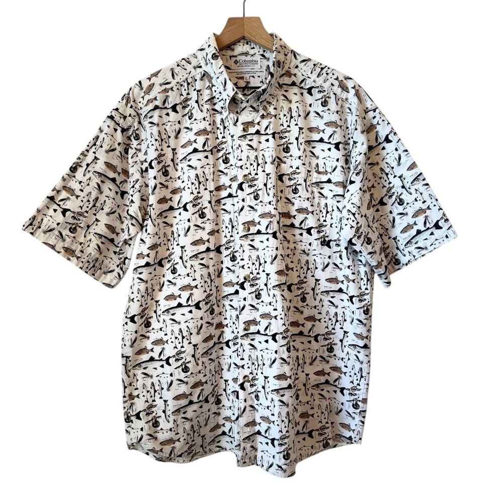 VTG 2001 Columbia Men’s Fish & Lures Button Down Short Sleeve Shirt Sz L Cotton